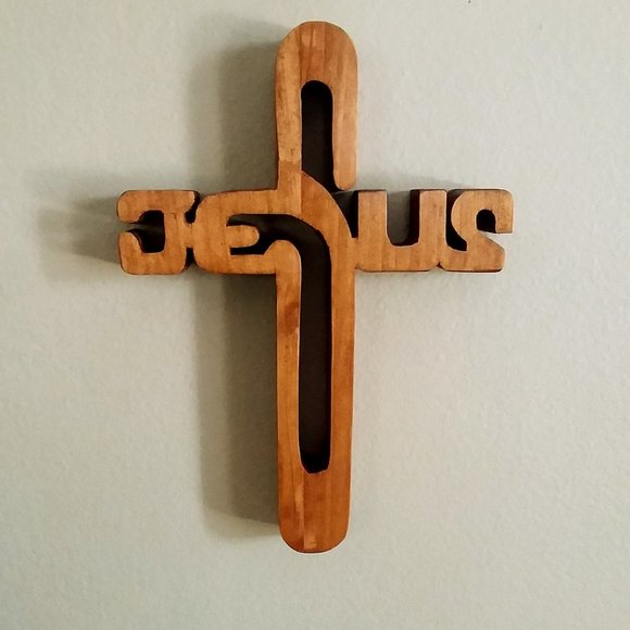 Jesus Name Wooden Cut Out Christian Wall Decor 8" x 6" x 1" - Picture 2 of 10